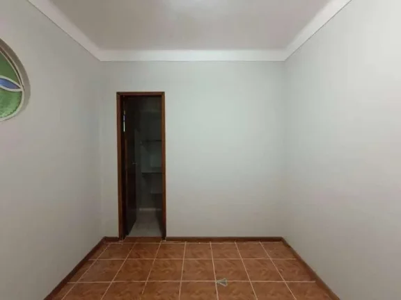 Imagem Casa aconchegante com excelente localização no bairro São Sebastião