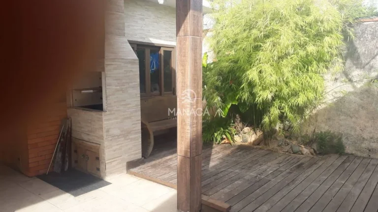 Imagem Casa ampla e versátil com edícula completa e estrutura para expansão!
