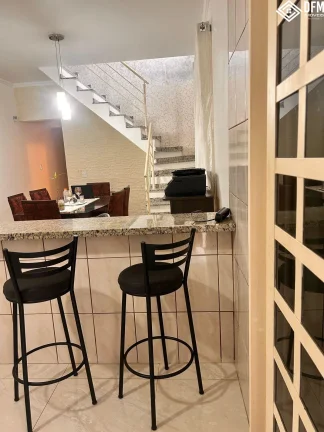 Imagem Sobrado com 3 Dormitorio(s) localizado(a) no bairro Vila Nova Cintra em Mogi das Cruzes / Mato Grosso do Sul Ref.:43790