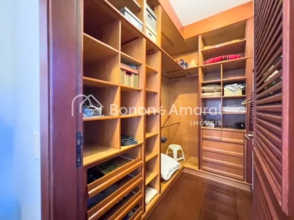 Imagem Essa linda casa esta disposta em três pavimentos sendo a área de lazer, gourmet, home theater, pis...