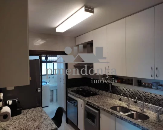 Imagem Apartamento a venda na Vila Madalena com 3 suítes e 3 vagas, 130m²