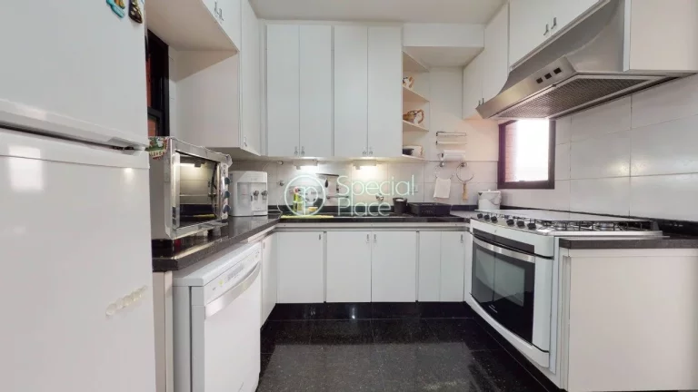 Imagem Ãtimo apartamento com 273mÂ²em Moema em rua tranquila. Amplo living para trÃªs ambientes com terraÃ...