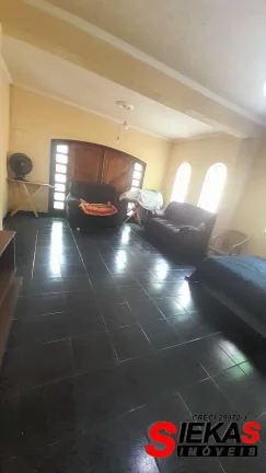 Imagem Imperdível: Casa à venda na zona Leste de São Paulo, com 3 quartos, 1 suíte e 6 vagas de garagem!