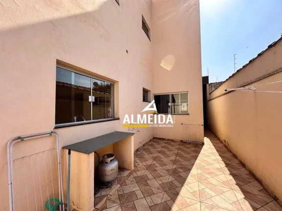 Imagem Casa com 2 dormitórios à venda, 127 m² por R$ 360.000,00 - Vila Industrial - Rio Claro/SP
