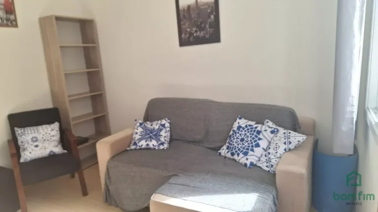 Imagem Apto de 2 dorm. mobiliado, no Centro Histórico - Porto Alegre/RS