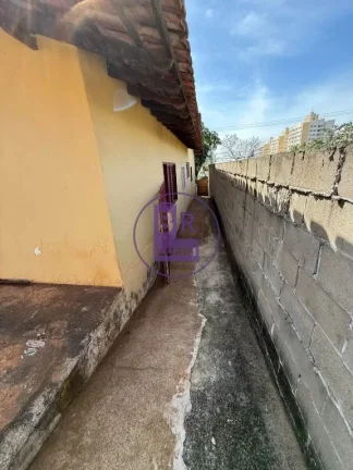 Imagem Oportunidade Única em Londrina – Ponto Comercial em Potencial