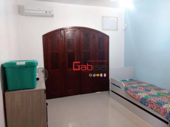 Imagem Casa com 3 dormitórios à venda, 283 m² por R$ 800.000,00 - Centro - São Pedro da Aldeia/RJ