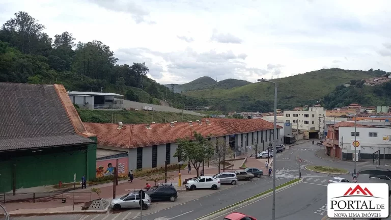 Imagem Casa à venda em Nova Lima é composto por duas casas e uma loja, todas já alugadas e com renda garantida.