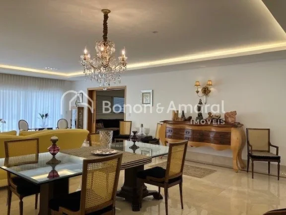 Imagem Ampla residência, muita luz natural, cômodos grandes, funcionalidade
483m² área construída em u...