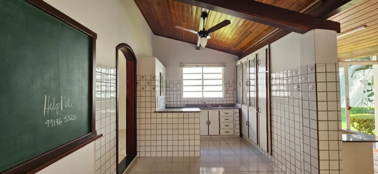 Imagem Casa tipo para venda em Centro com 1 quarto, 181m2