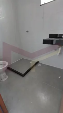 Imagem Casa 2/4 sendo 1 suite no Sim