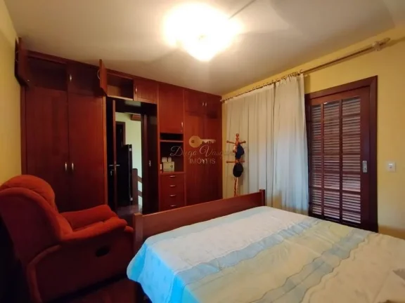 Imagem Casa em Condomínio para Venda em Teresópolis / RJ no bairro Alto