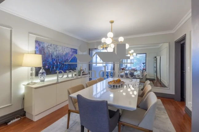 Imagem Apartamento reformado em Perdizes com 4 quartos( 1 suite )e 1 vaga, 198m²