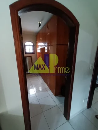 Imagem Casa à venda em São Paulo-SP, Jardim Triana: 3 quartos, 1 suíte, 2 salas, 1 vaga de garagem, 250m². Confira já!