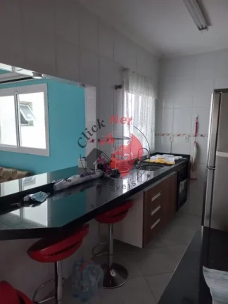 Imagem Cobertura em Prédio Sem, 2 dorms com móveis planejados, sacada, quintal com churras , 2 vagas, Bairro Vila Camilópolis, Santo André