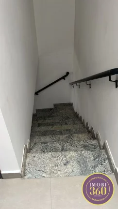 Imagem LINDO SOBRADO COM VAGA PARA 3 VEÍCULOS, NO PQ CRUZEIRO DO SUL