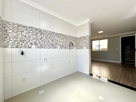 Imagem Apartamento para Venda em Curitiba, Sítio Cercado, 2 dormitórios, 1 banheiro, 1 vaga