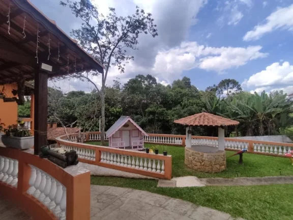 Imagem Chácara com 4 dormitórios à venda, 1230 m² por R$ 1.700.000,00 - Jardim do Lago - Suzano/SP