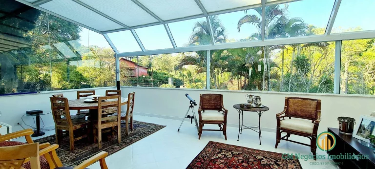 Imagem Casa a venda com porteira fechada em condomínio - Algarve