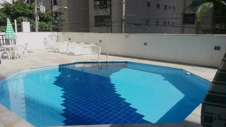 Imagem Local Nobre, Morro do Maluf, Prédio Novo, Lazer, 2 Garagens, Excelente Apartamento,50 Metros da Praia da Enseada ou Pitangueiras.