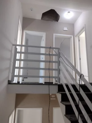 Imagem APARTAMENTO COBERTURA C/ SUITE FUNDO A VENDA PROXIMO AO CORREDOR DE TROLIBUS