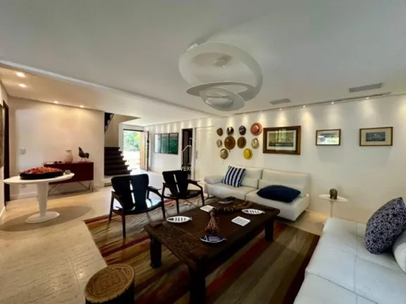 Imagem ? Casa de Luxo à Venda no Porto Busca Vida Resort | 4 Suítes + Gabinete | Mobiliada | 400m²