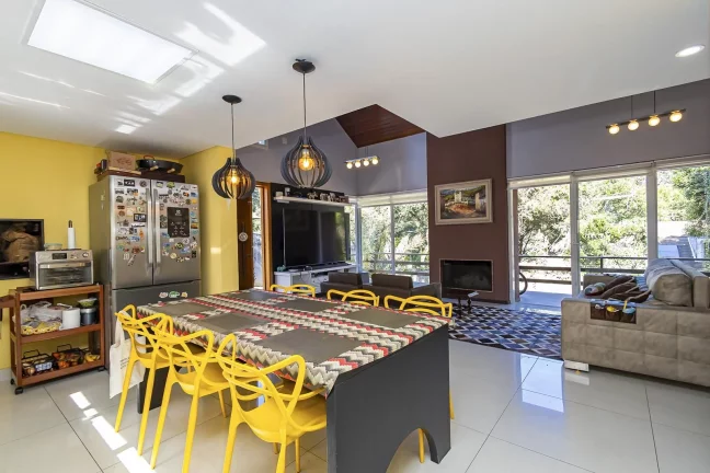 Imagem Casa de Alto Padrão à Venda – Campo Comprido, Curitiba/PR