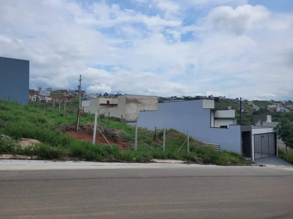 Imagem OPORTUNIDADE - Terreno no residencial Vila Verde