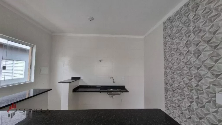 Imagem Casa com 2 dormitórios à venda, 61 m² por R$ 320.000,00 - Vila Caiçara - Praia Grande/SP