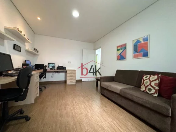 Imagem Casa à venda com 3 suites na Vila Sonia - Jardim Jussara.