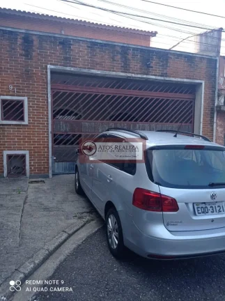 Imagem PORTUNIDADE EXCLUSIVA NA CIDADE DUTRA. Vendo uma casa Assobradada na Cidade Dutra, Próximo ao bolsão de Interlagos. São 3 Dormitórios, sendo 1 Suíte, varanda com vista para a represa, 4 vagas de garagem, Sala 2 ambientes, copa e Cózinha, Área Gourmet com 