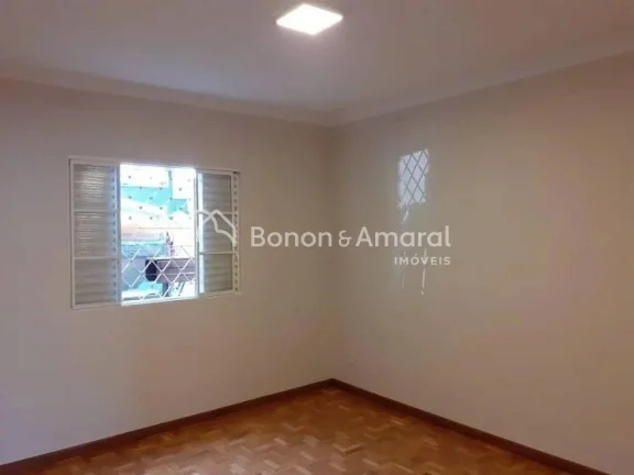 Imagem Ótima casa à venda no Jardim Nossa Senhora Auxiliadora! Com área privativa de 242m² e área tota...