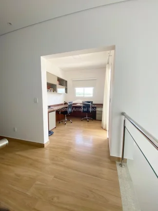 Imagem Casa em condomínio para venda em Valinhos S.P.

Casa nova e maravilhosa no condomínio Villa do Sol...
