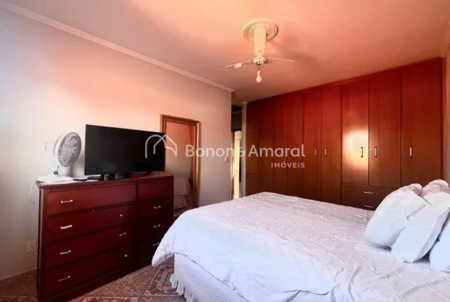 Imagem Casa para locação com 3 dormitórios, 3 banheiros e edícula em Barão Geraldo.

Sobrado de frente...