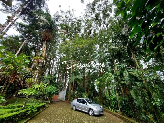 Imagem Casa com 6 dormitórios à venda, 410 m² por R$ 1.500.000,00 - Granja Guarani - Teresópolis/RJ