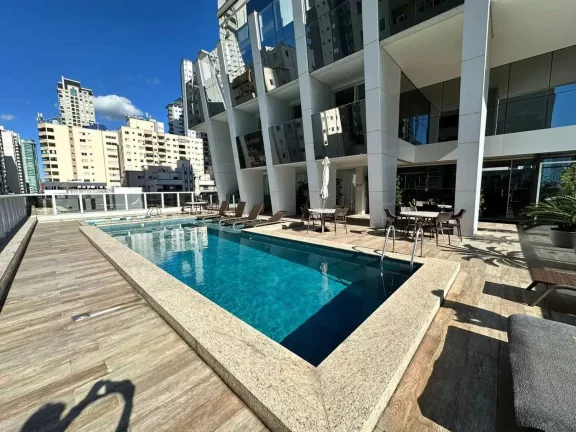 Imagem Apartamento mobiliado com 3 dormitórios sendo 3 suítes e 2 vagas de garagem em Balneário Camboriú/SC