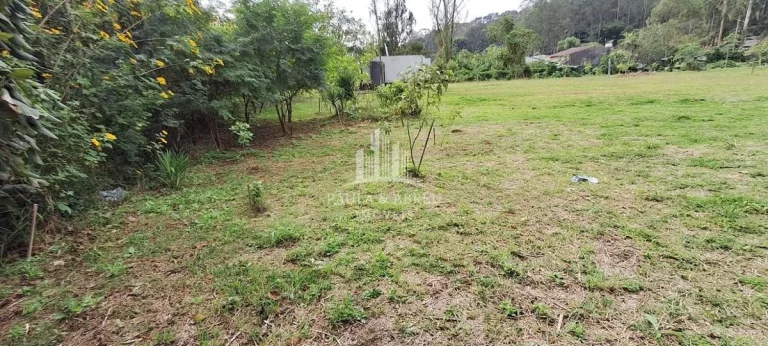 Imagem Terreno de 3.323m², Plano, Galpão pequeno, Saída para esgoto no Sampaio Vidal, Mauá-SP