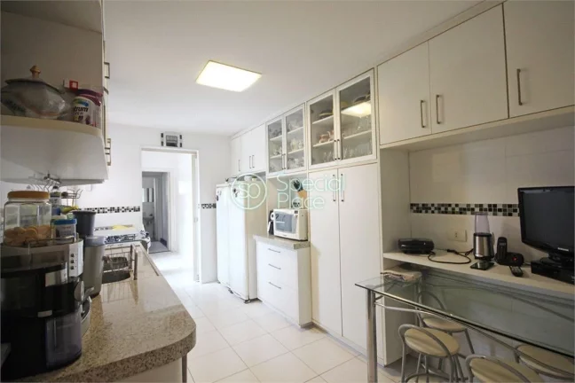 Imagem Ótimo apartamento em Perdizes. São 158m2 de área privativa, 4 dormitórios ( 1 suíte ) e 2 vagas...