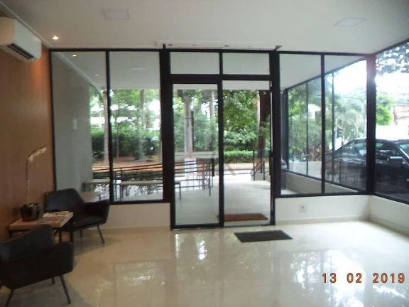Imagem Sala Comercial de 212m² com 3 Vagas para Alugar na Berrini