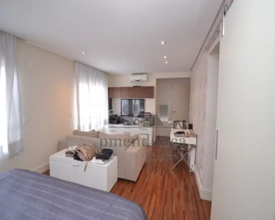Imagem Venha se encantar com este maravilhoso apartamento em andar alto, decorado com muito bom gosto e sof...