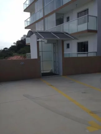 Imagem Venda de Apartamento de 2 quartos com suíte em São Marcos, Macaé-RJ: 65m², 1 vaga de garagem. Confira!