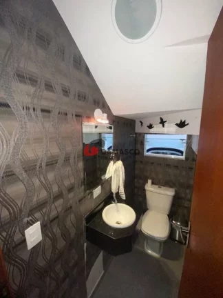 Imagem Sobrado para Locação 3 Quartos, 1 Suite, 2 Vagas, Jardim, Santo André - SP
