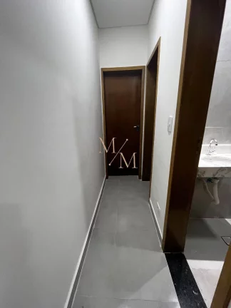 Imagem Casa tipo sobreposta baixa NOVA, 2 dormitórios, quintal, OPORTUNIDADE.