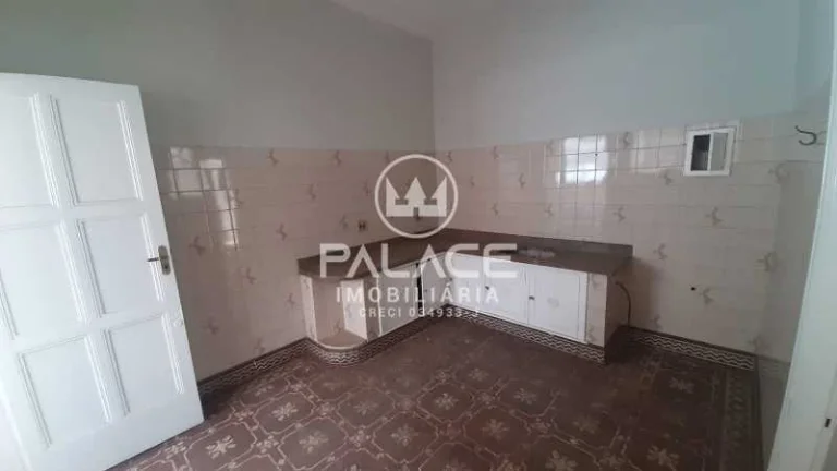 Imagem Excelente oportunidade para quem busca conforto, espaço e localização privilegiada!
 Casa muito b...