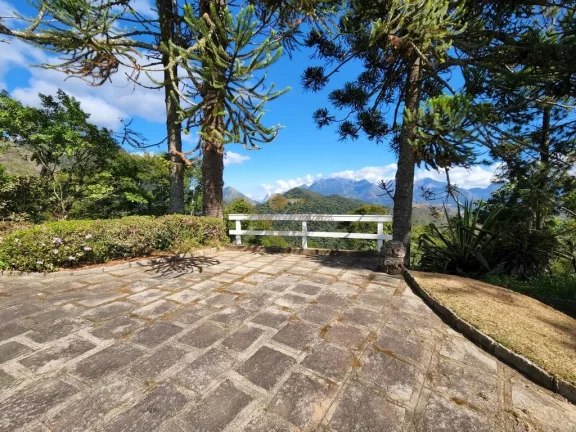 Imagem Casa para Venda em Teresópolis / RJ no bairro Albuquerque