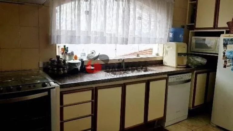 Imagem Sobrado à venda 3 Quartos, 3 Suites, 5 Vagas, 326M², Santa Maria, Santo André - SP