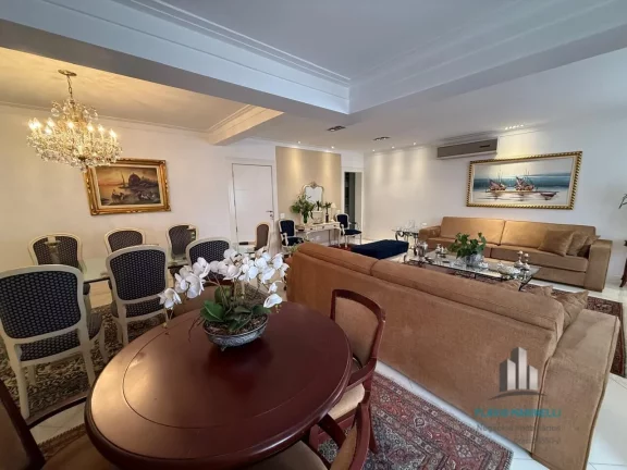 Imagem Apartamento MOBILIADO à Venda com 4 Suítes e 4 Vagas de Garagem