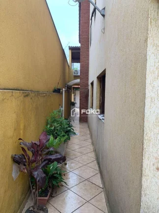 Imagem Sobrado com 3 dormitórios à venda, 180 m² por R$ 950.000,00 - Vila Moreira - Guarulhos/SP