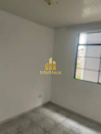 Imagem Apartamento com 2 dormitórios, sala para dois ambientes, cozinha com armários e cooktop, 1 banheir...