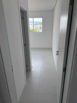 Imagem Apartamento com 2 dormitórios sendo 1 suíte e 1 vaga de garagem em Balneário Camboriú